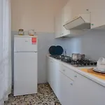 Dal Moro *
